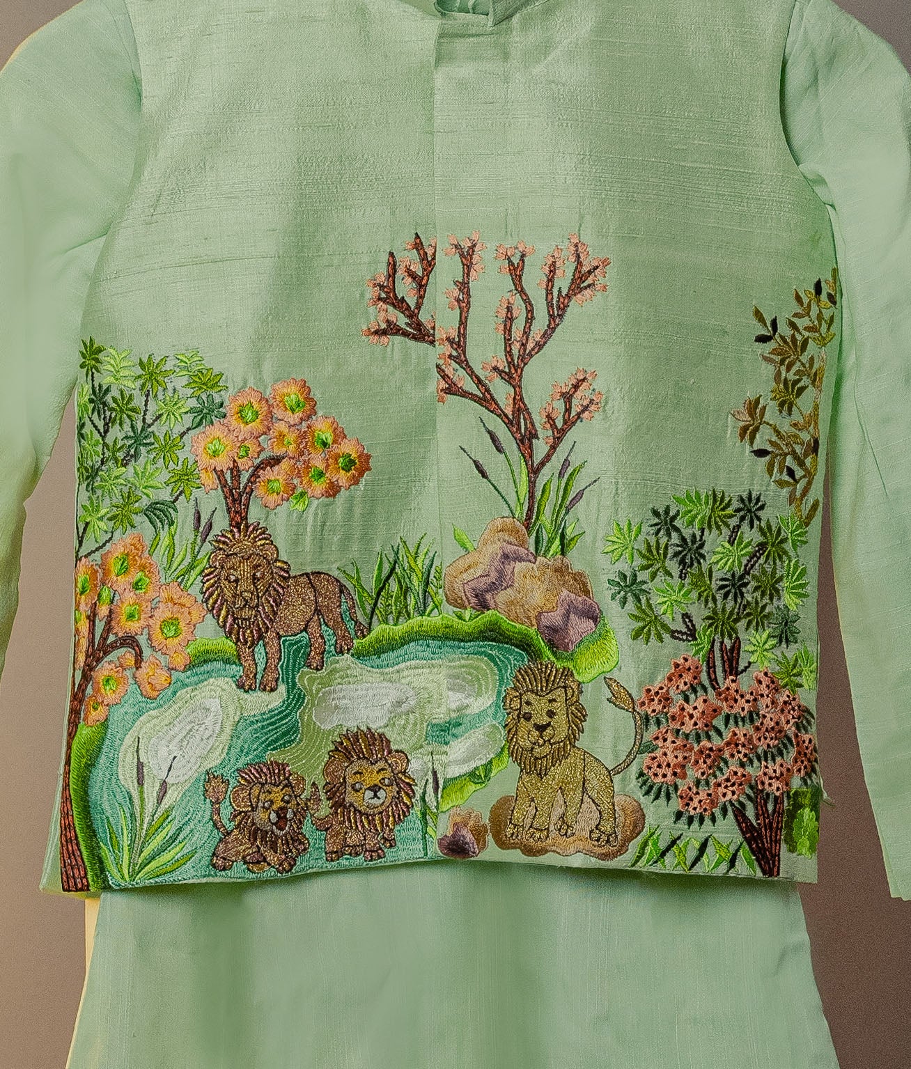 Kids boys - The lions of gir - embroidered thematic jacket set