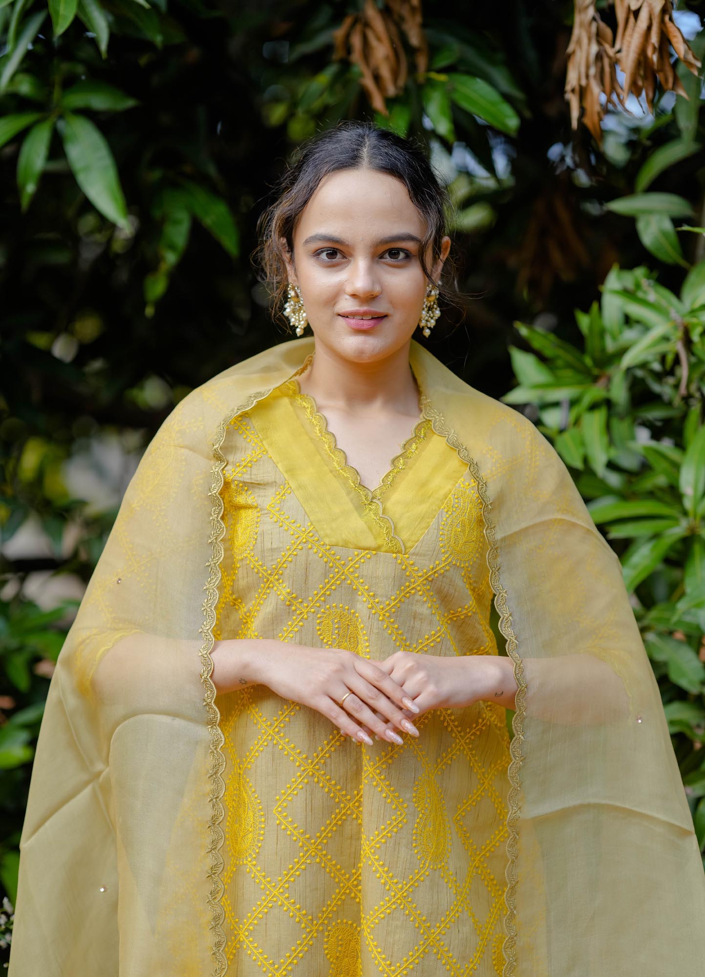 Women’s wear Chikankari kurta set with organza lace details