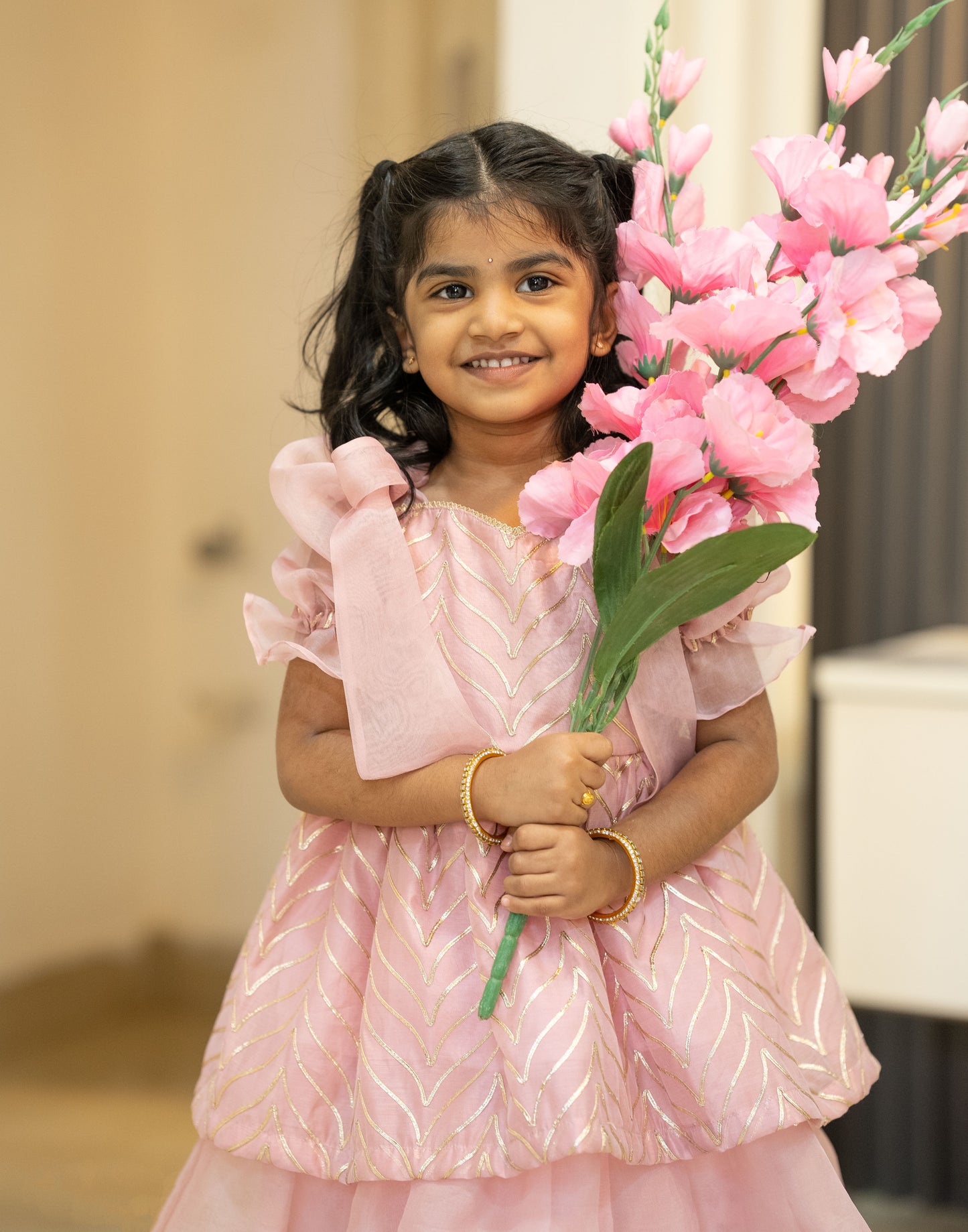 Kids girls embellished organza frock in pale pink