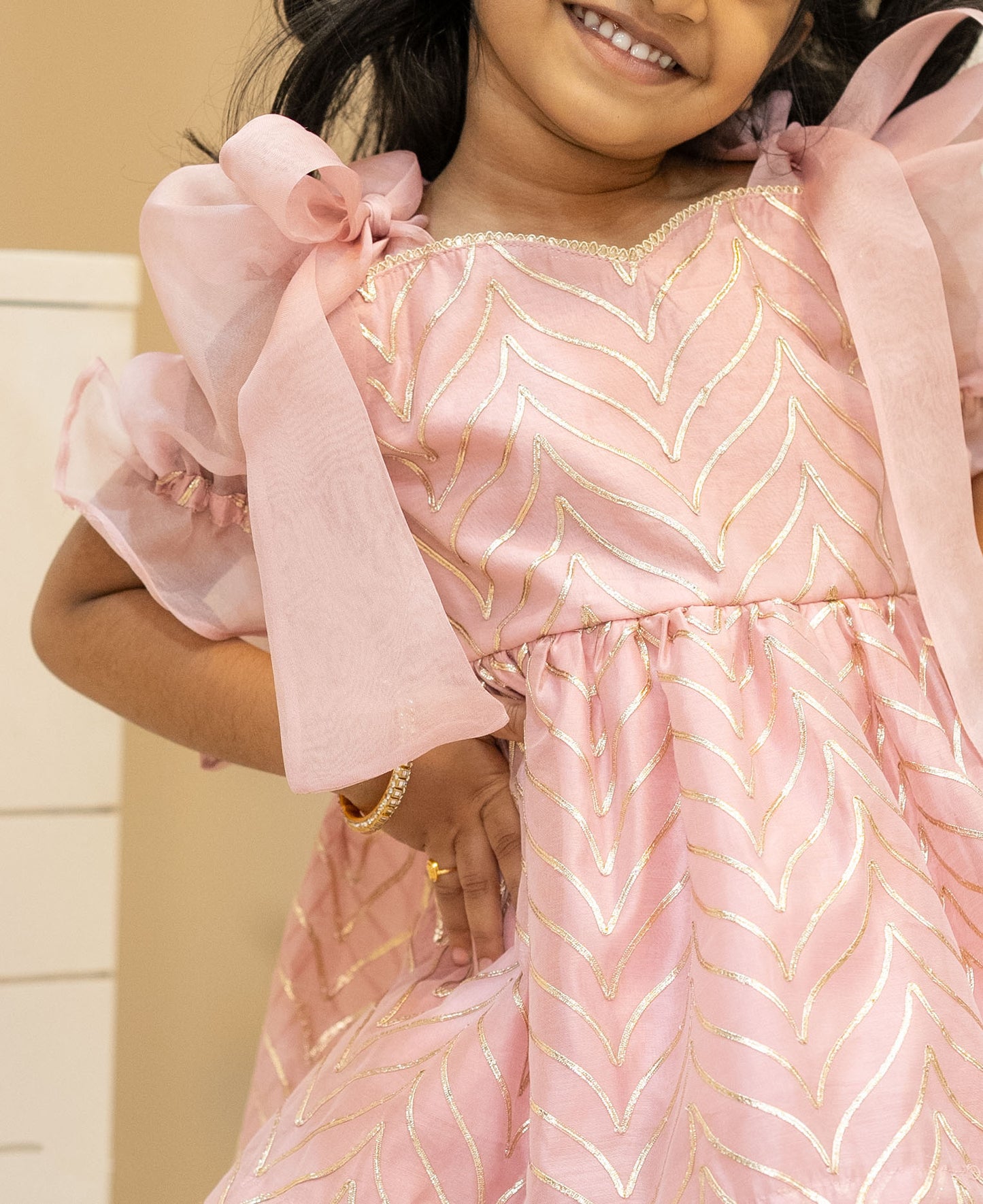 Kids girls embellished organza frock in pale pink