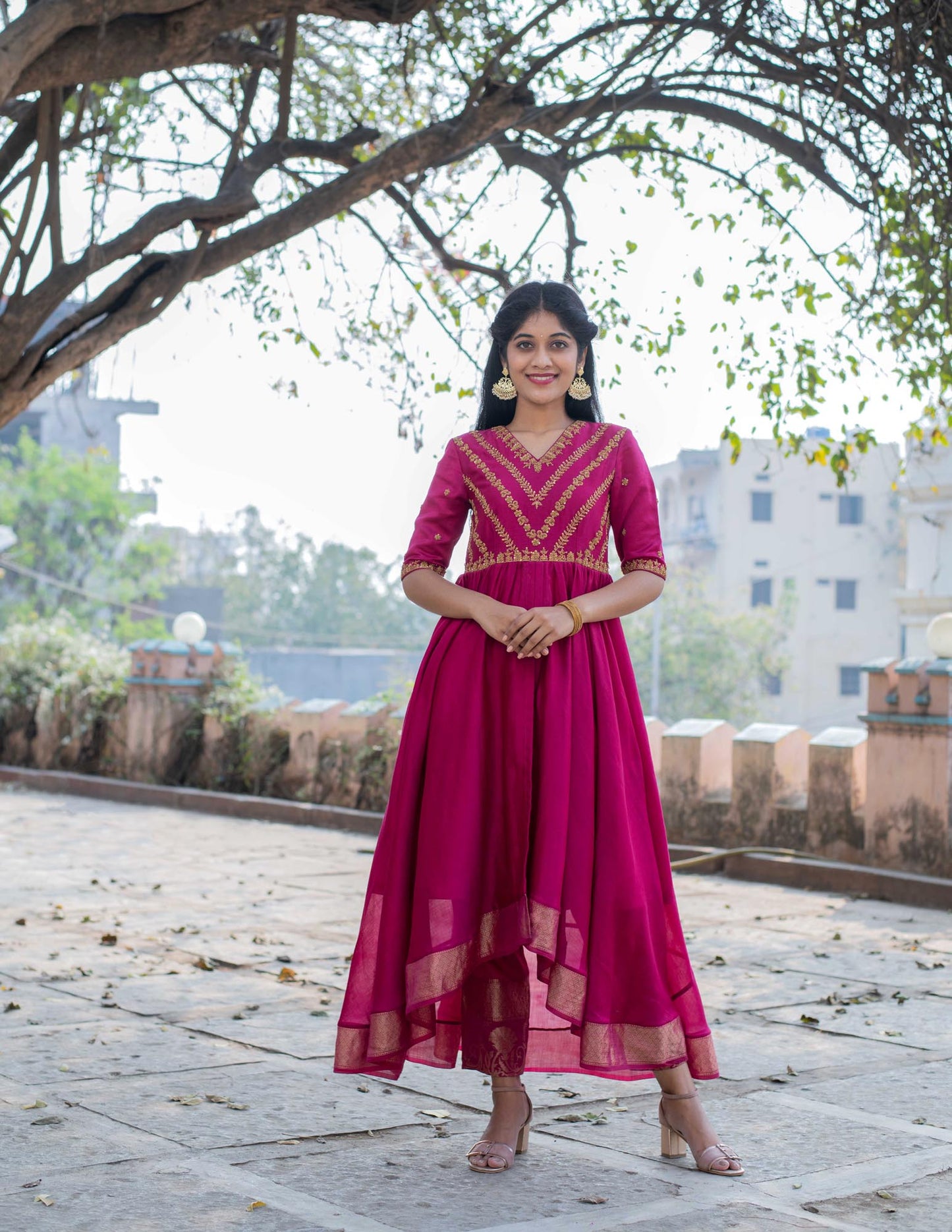 Hand Embroidered Zardosi Chanderi Hi-Low Kurta with Modal Bottom