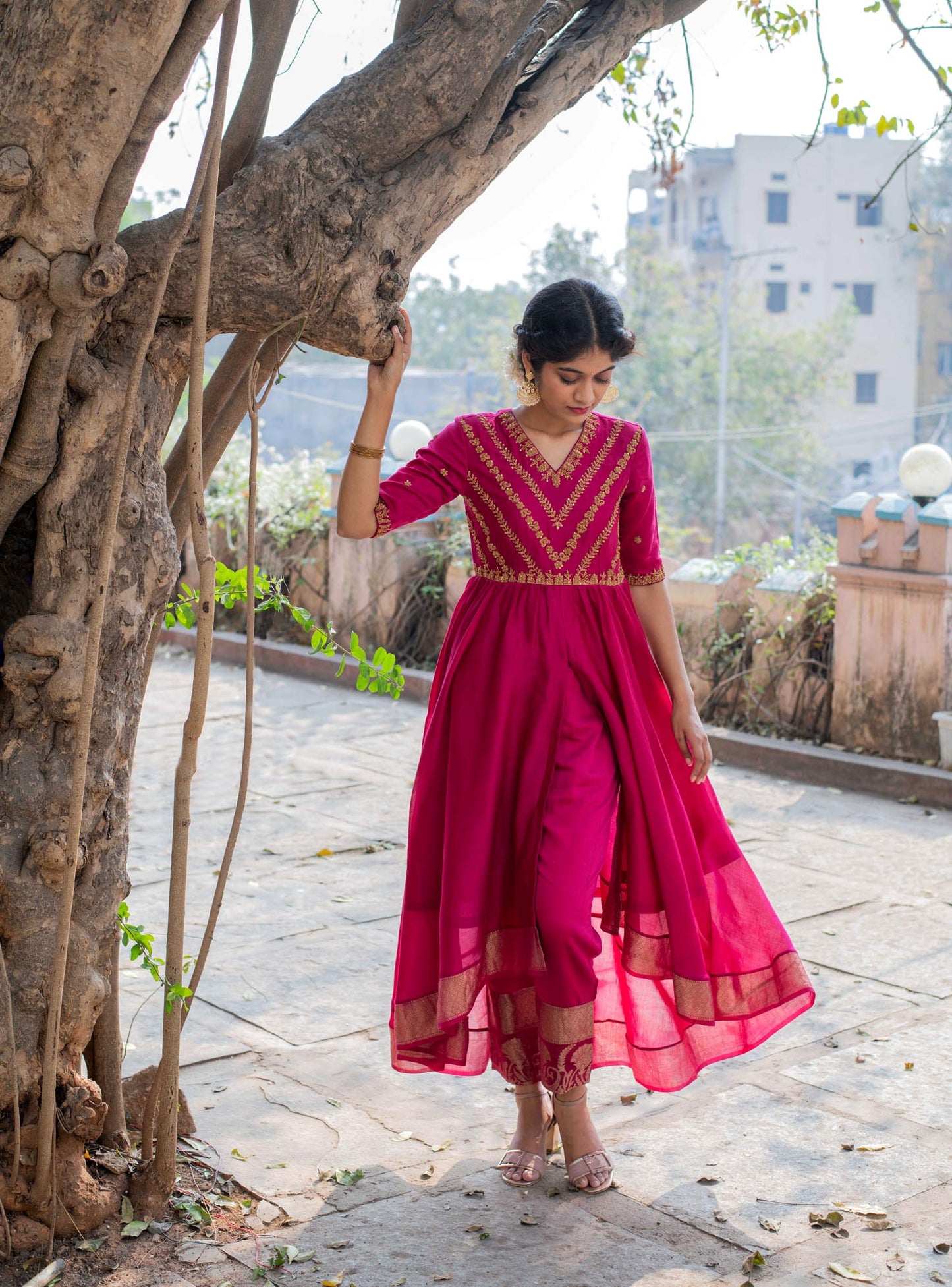 Hand Embroidered Zardosi Chanderi Hi-Low Kurta with Modal Bottom