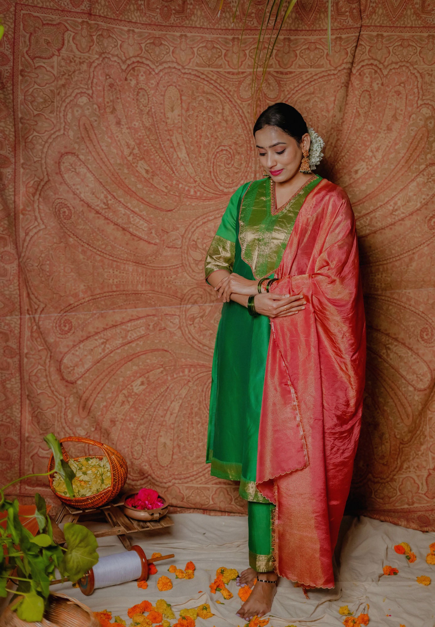Women’s wear Traditional green chanderi kurta set with embroidery and zari