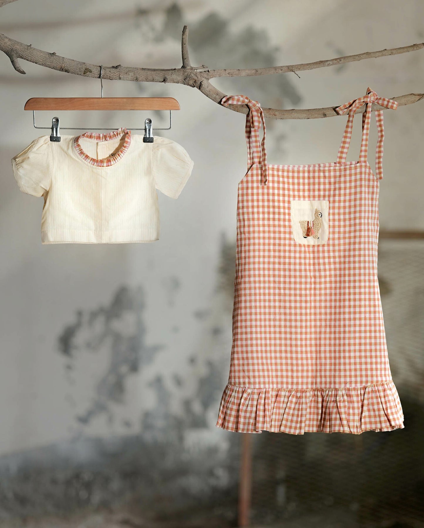 Kids girls Khadi ensemble with embroidered patch pocket