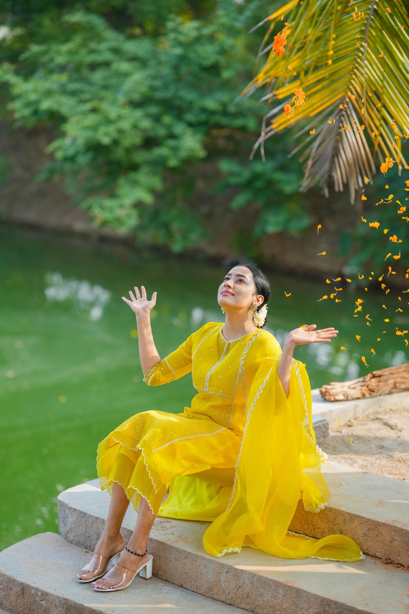 Women’s wear yellow embroidered kurta set