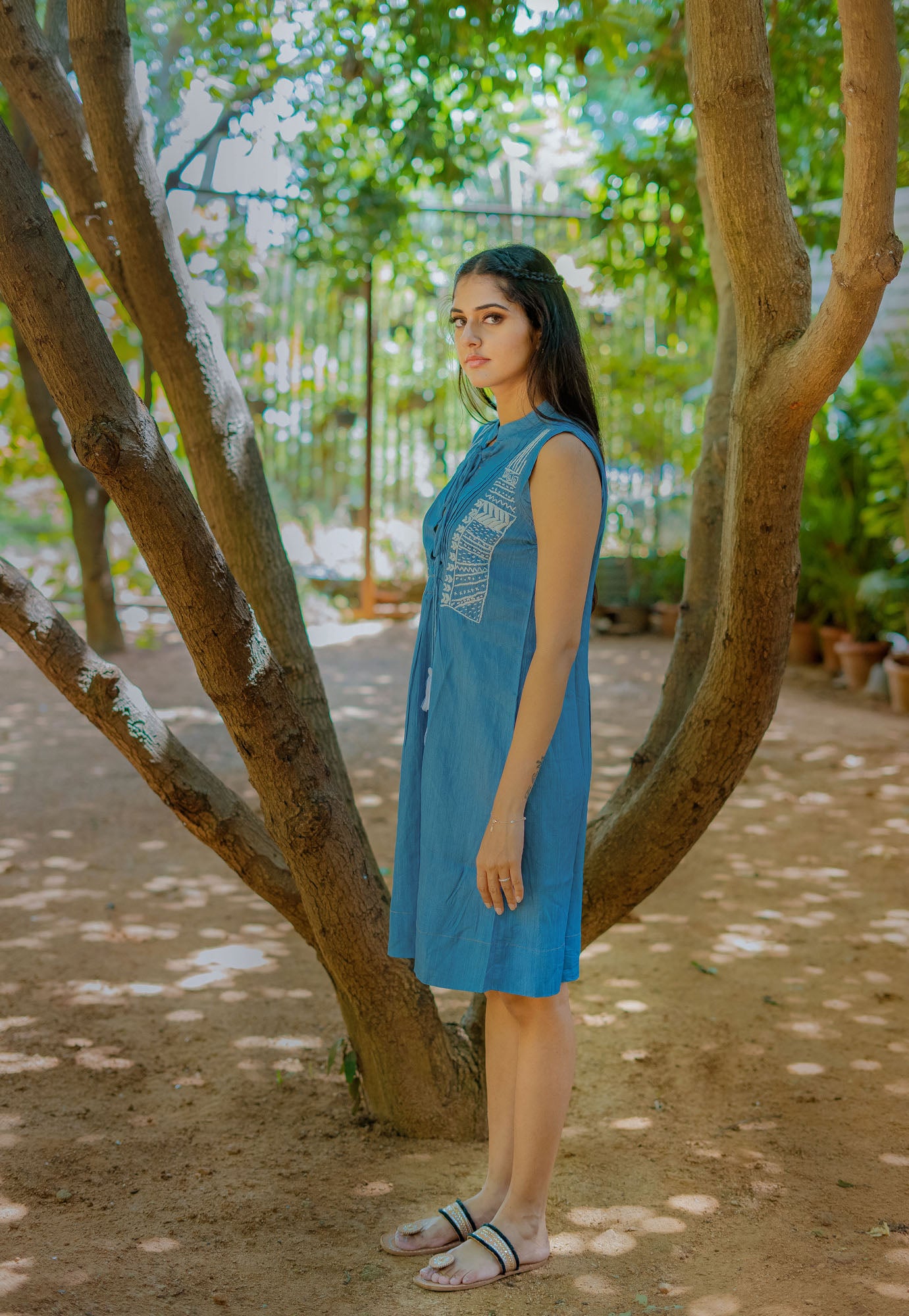 Sleeve less dress