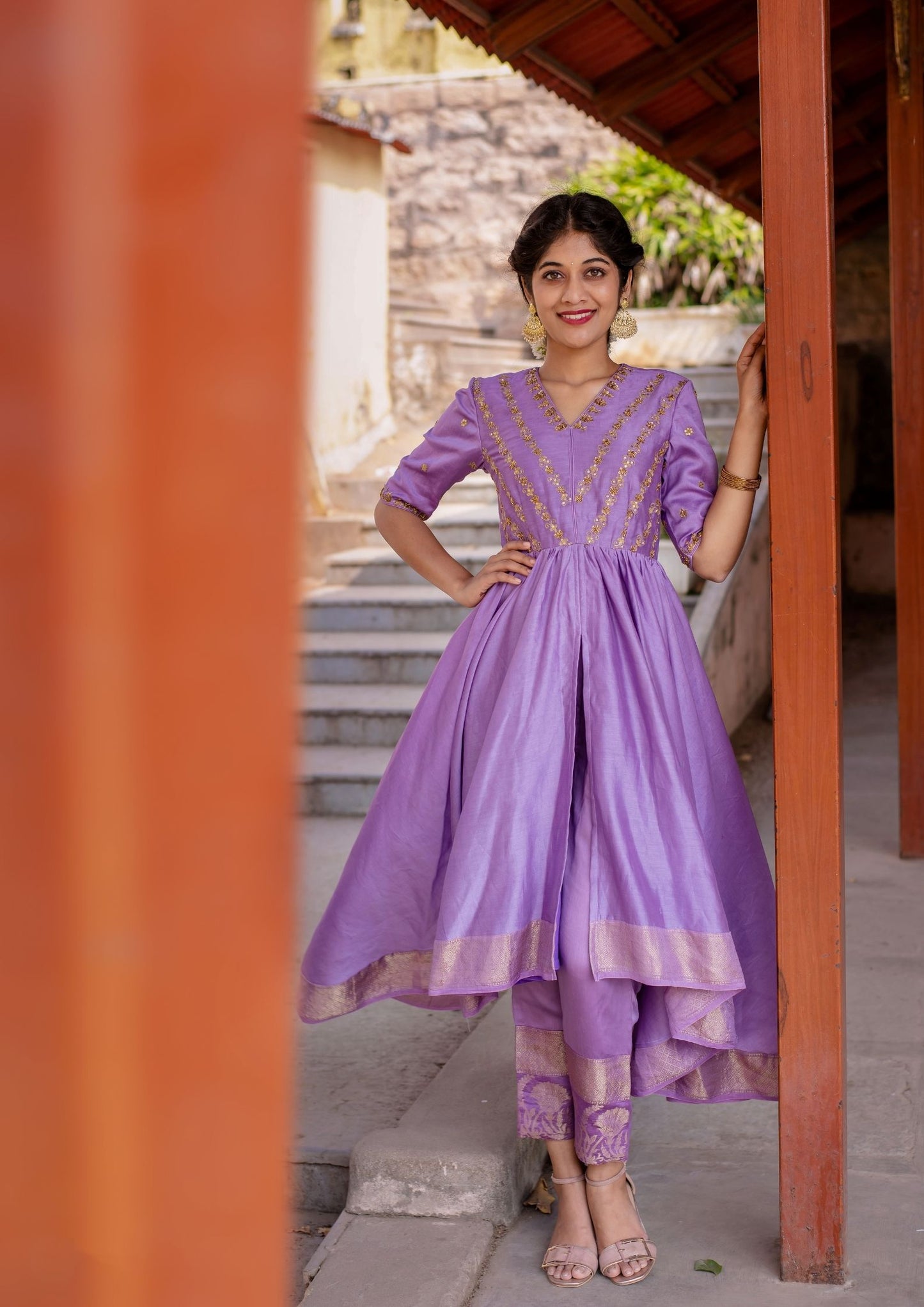 Lavender hand Embroidered chanderi Hi-Low Kurta with Bottom