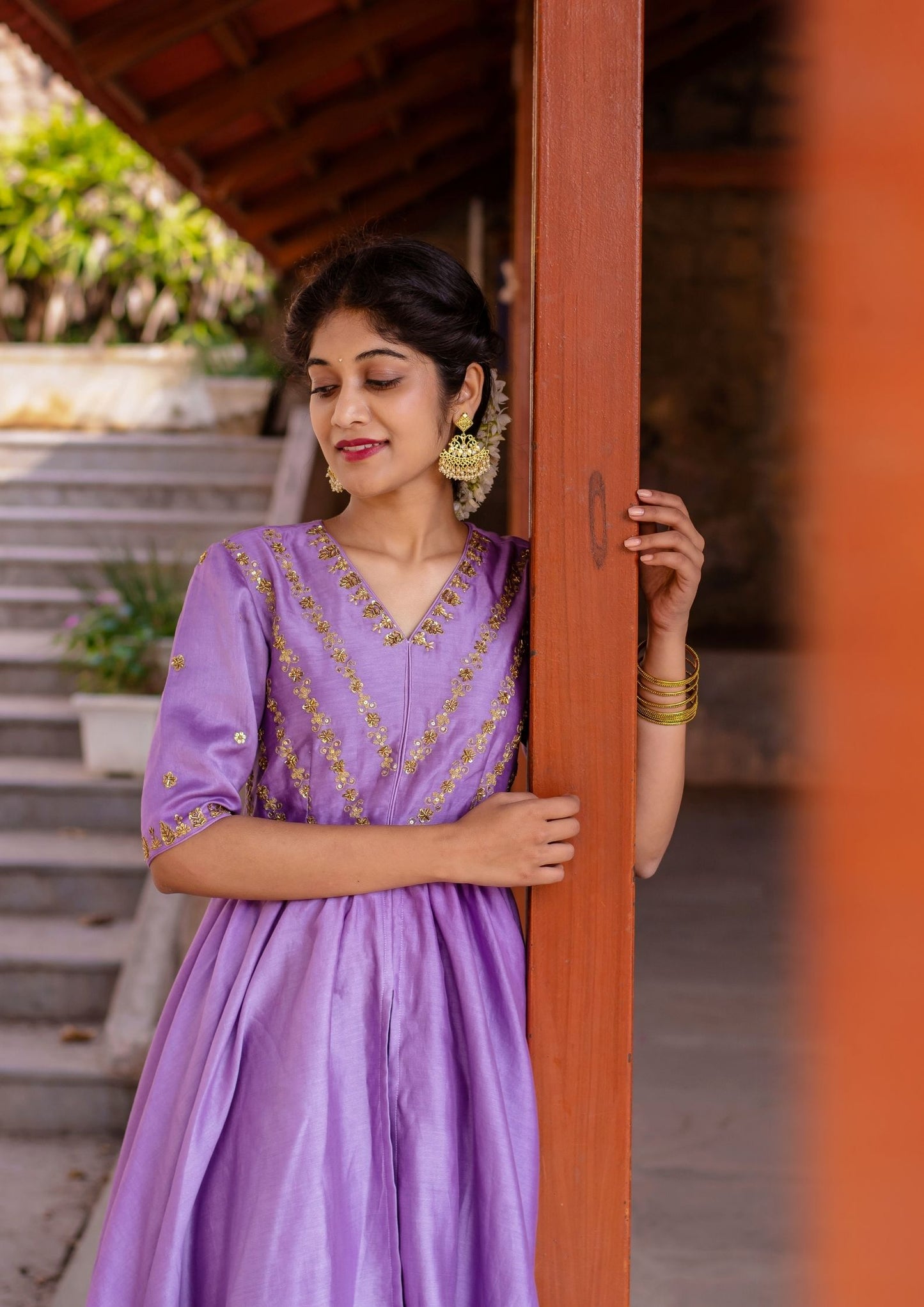 Lavender hand Embroidered chanderi Hi-Low Kurta with Bottom