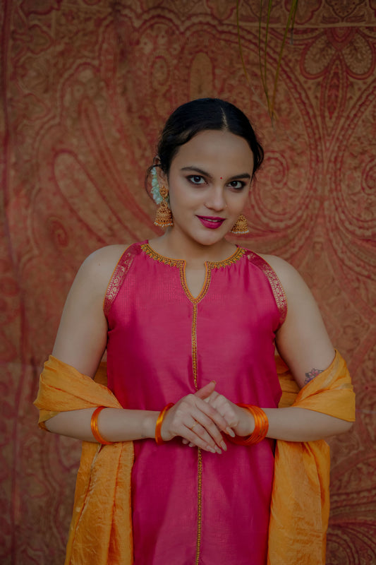 Women’s wear traditional designer sleeveless kurta set in red and orange