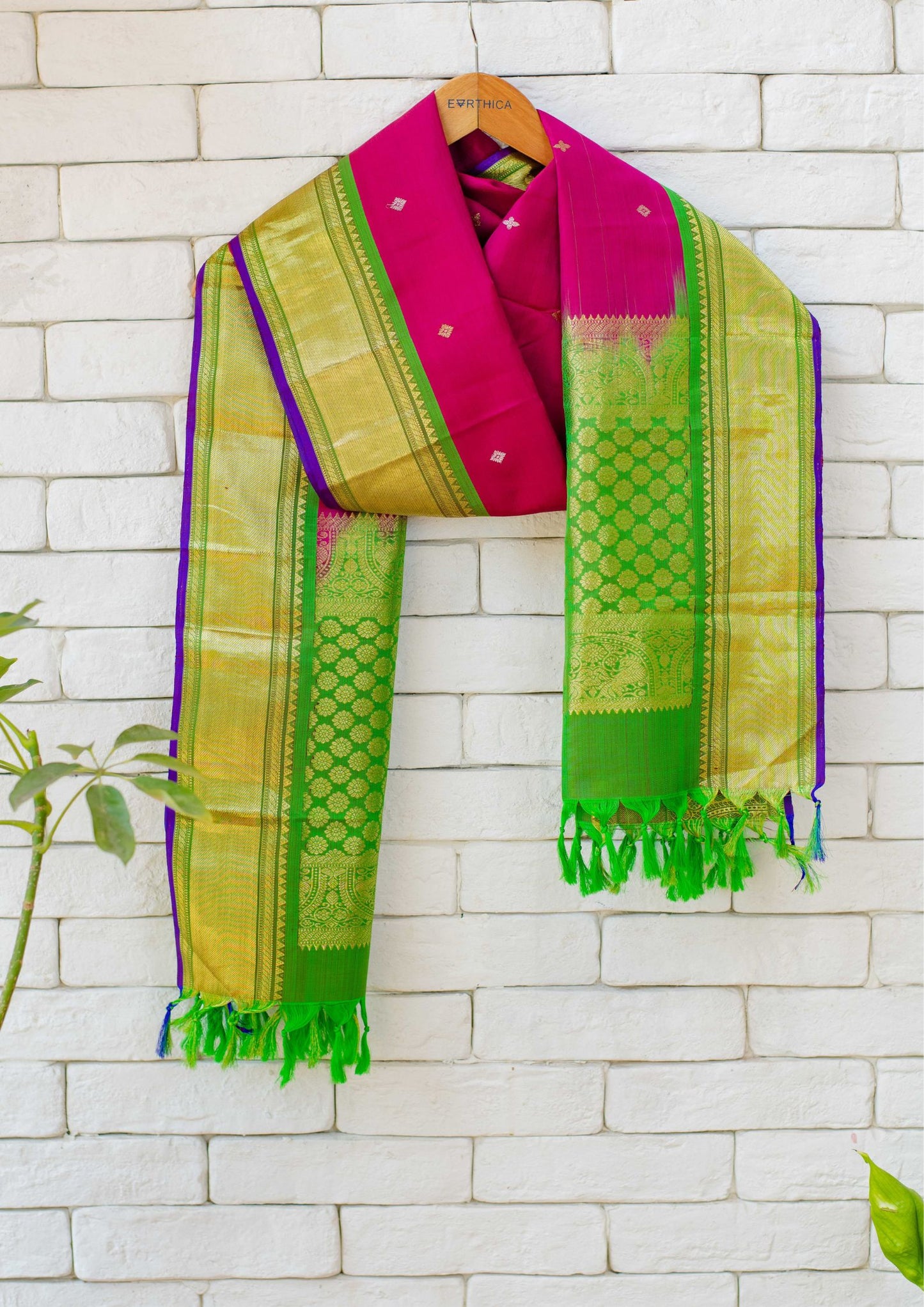 Handloom Handwoven Pink with Green Border Pure Silk Dupatta