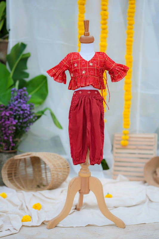 Kids girls crop top and pants set