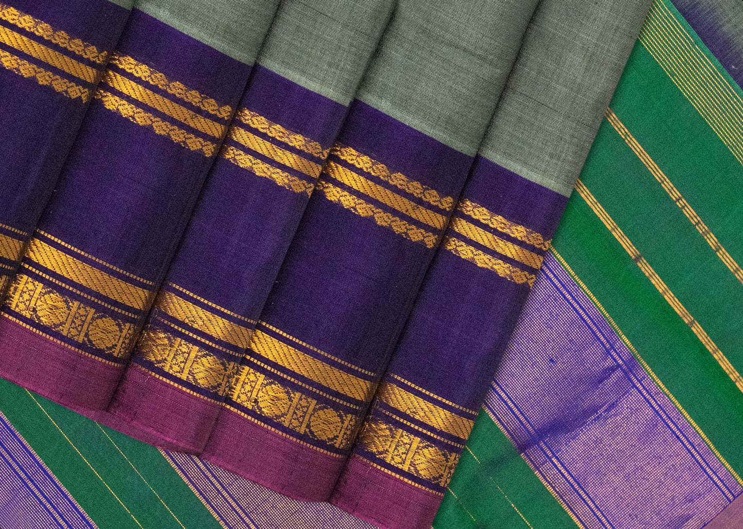 Grey Handwoven Sico Gadwal saree