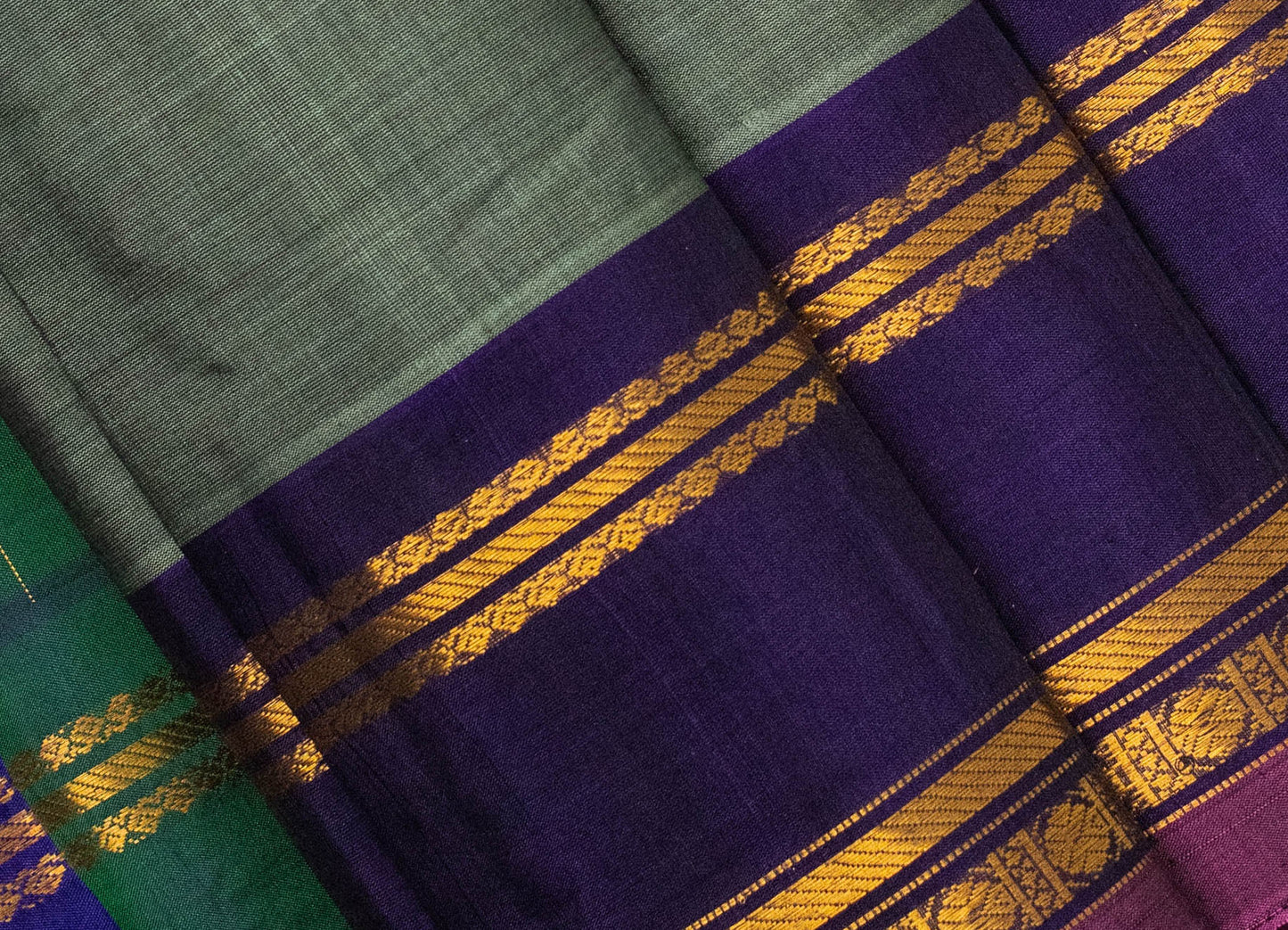Grey Handwoven Sico Gadwal saree